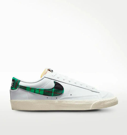 BLAZER LOW 77