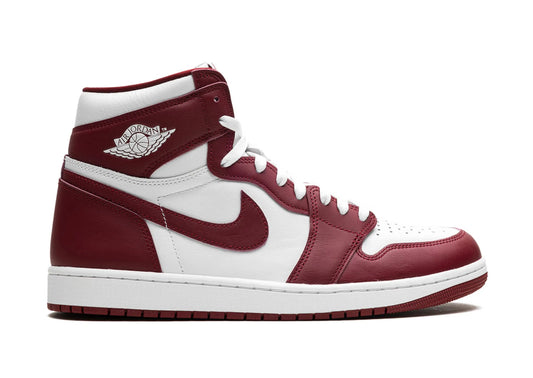 NIKE AIR JORDAN 1 RETRO RED