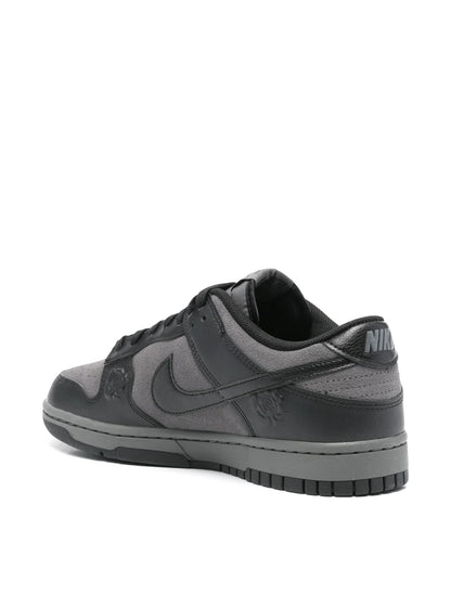 Nike Dunk Low Black Roses